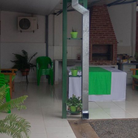 Hostel Helecho'S Hostal Encarnación Exterior foto